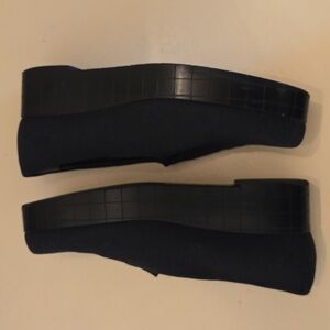 Robert Clergerie sz 7 black slip on shoes